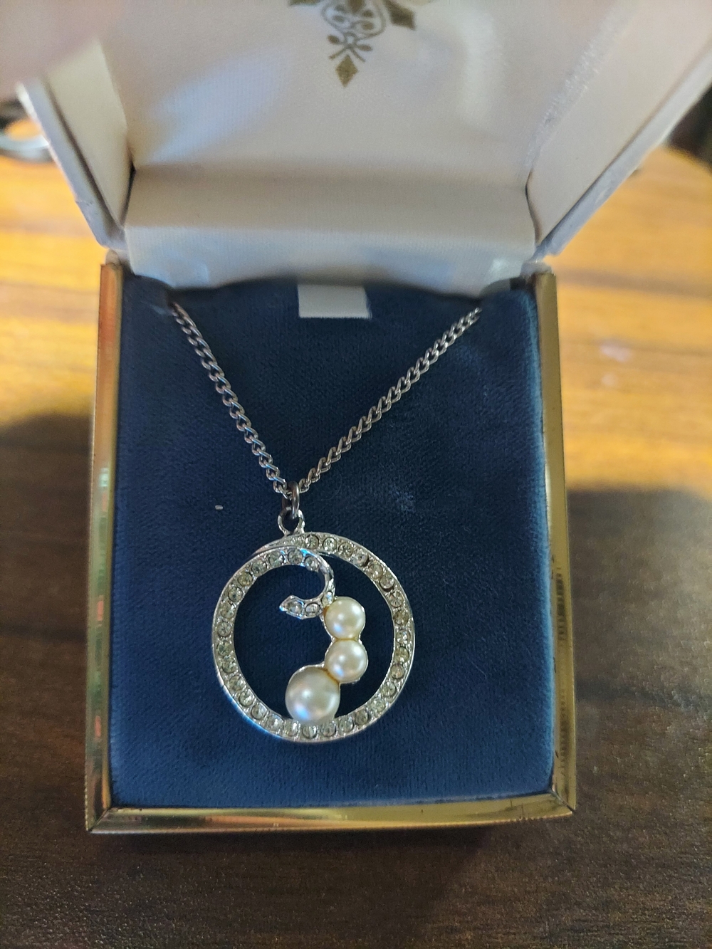 Vintage Silver Pavé Crystal Circle Pearl Pendant Necklace